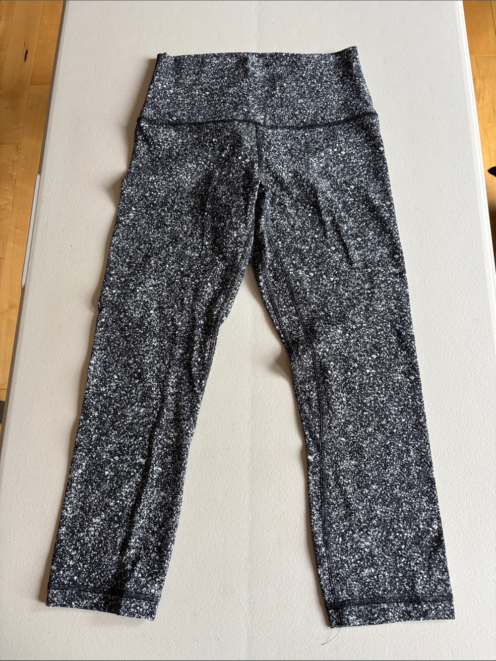 lululemon  Black & White Speckled Capris